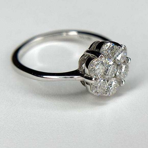 “Crystal Flower” Glorious Flower Moissanite Ring! 💎 - SIZE (7) - Picture 3 of 10